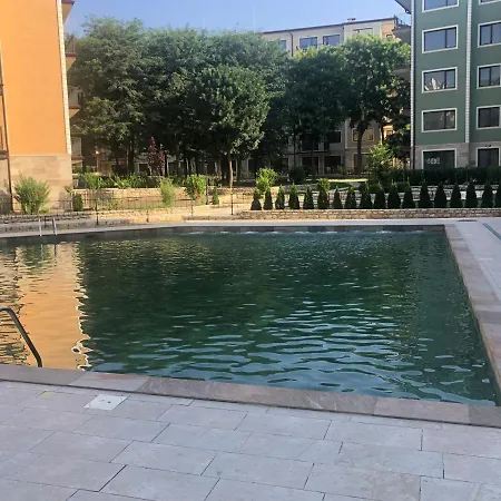 Rabi Park Apartment Warna